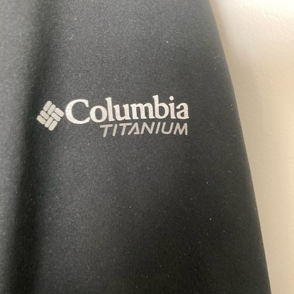 COLUMBIA Sz L Titanium Omni-Heat Outdoor Hiking Jacket - Picture 2 of 11